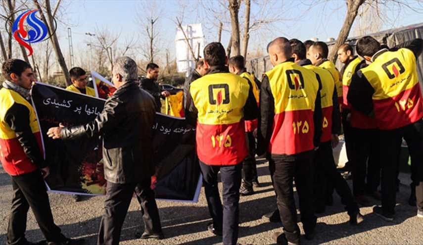 Iran, firefighter victims of Plasco funeral