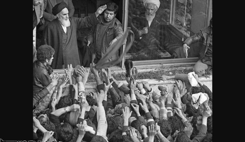 14 February 1357 - meeting people, Imam Khomeini (RA) in the 