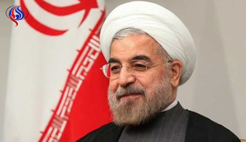 روحاني: الشعب سيجسد بمشاركته في مسيرات 22 بهمن تلاحمه مع الثورة والقيادة