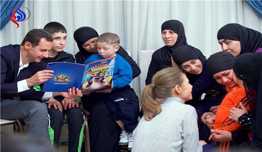 دیدار زنان و کودکان آزاد شده با بشار اسد و همسرش