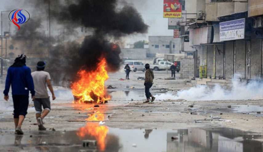 إضراب عام للمدارس والمحال التجارية وتظاهرات في المنامة +صور