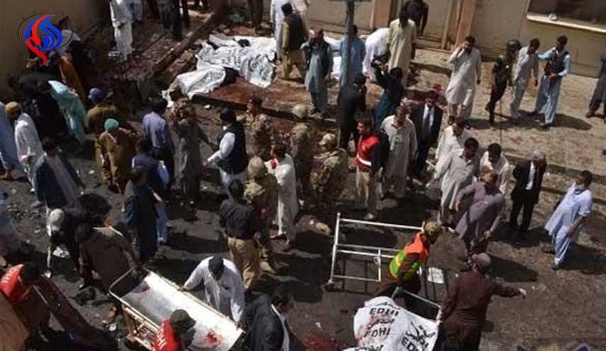 أكثر من 70 قتيلا و200 جريح بتفجير انتحاري في باكستان