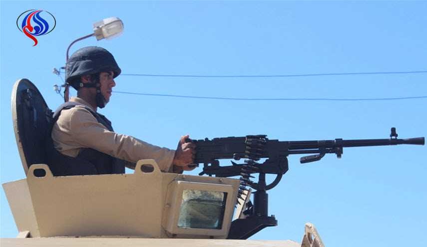مقتل 5 جنود مصريين بتفجير مدرعة وسط سيناء