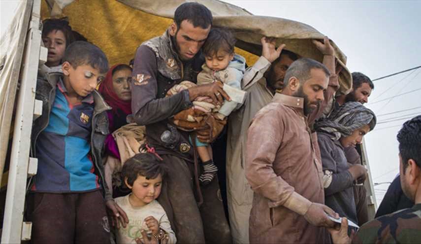 اهالی موصل به اردوگاه‌های جنوب پناه می‌برند