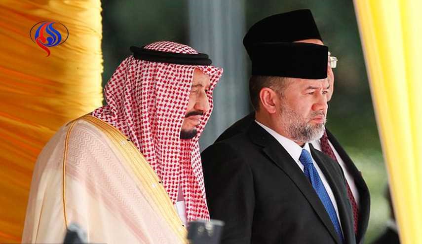 عالی‌ترین نشان ملی مالزی بر گردن پادشاه عربستان!