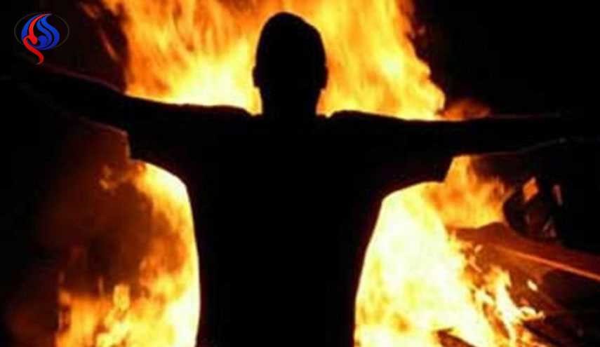 مواطن جزائري يحرق رئيس بلدية حيا!