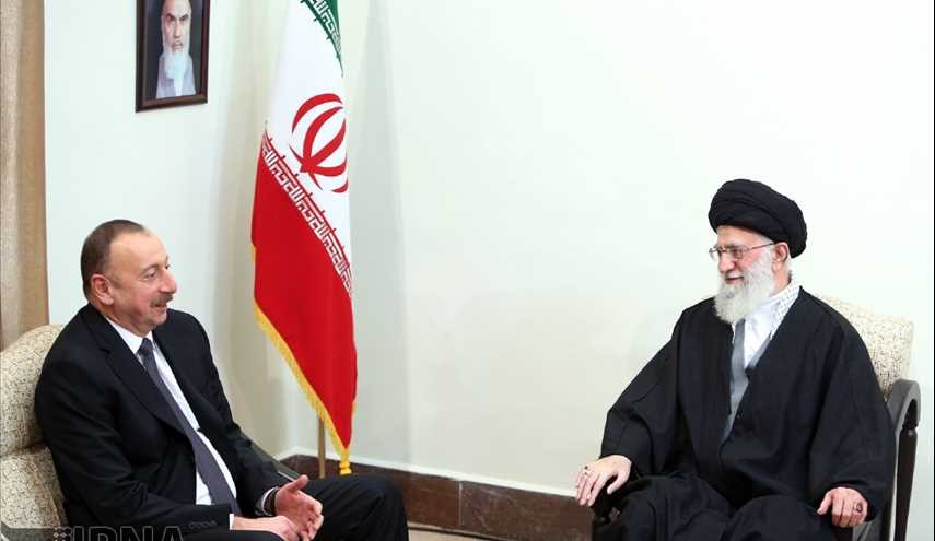 قائد الثورة الاسلامیة یستقبل الرئیس الاذربیجانی