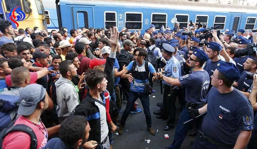 المجر ستحتجز جميع طالبي اللجوء