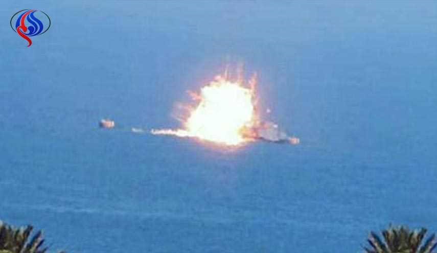کشتی جنگی ائتلاف سعودی در سواحل یمن منهدم شد