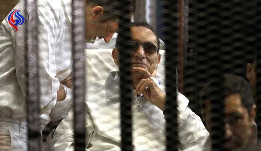 السماح بالافراج عن حسني مبارك..متى سيترك السجن؟