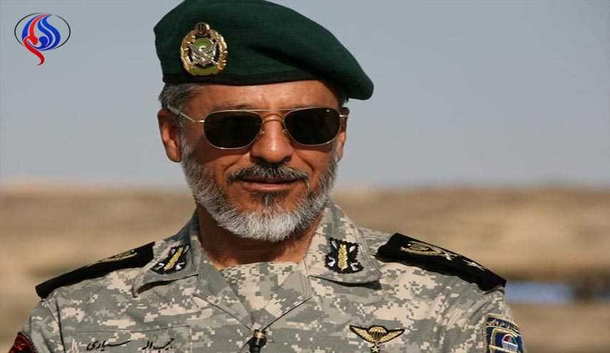 قائد بحرية الجيش الايراني يبحث توطيد العلاقات مع نظرائه في بلدان العالم