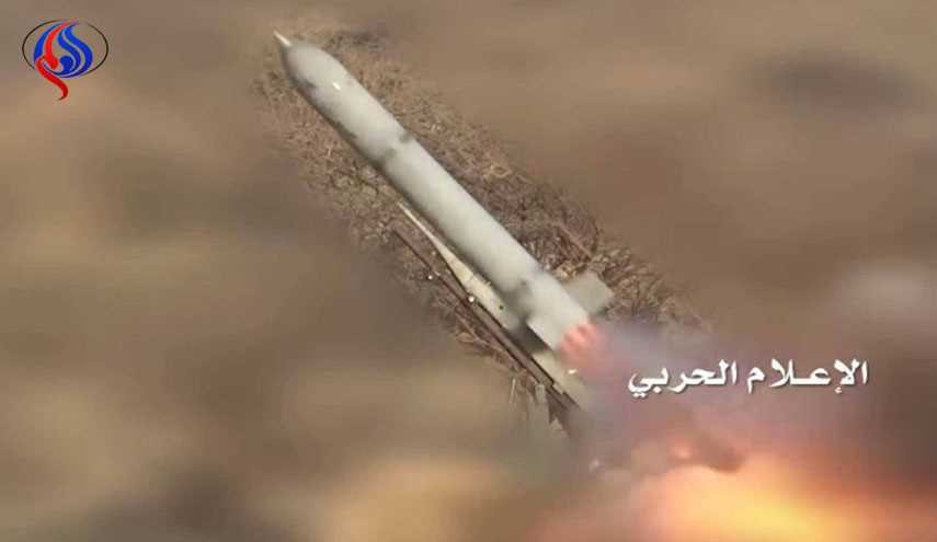 القوات اليمنية تستهدف المرتزقة بصاروخ 