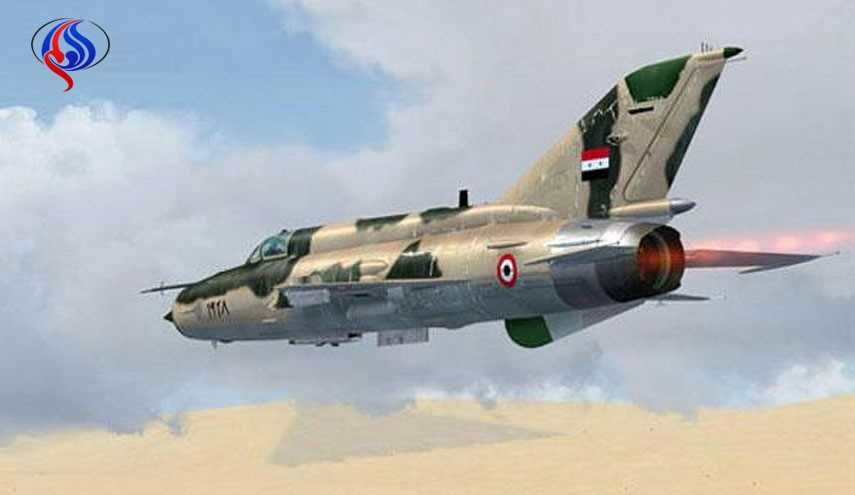 سلاح الجو السوري يدك مواقع المسلحين في عمق جوبر