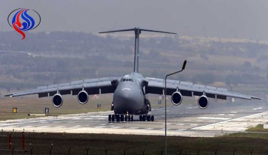 فرود  هواپیماهای باربری نظامی آمریکا در عدن