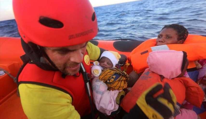 مهاجر عمره 4 ايام يصارع الموت في البحر الابيض المتوسط