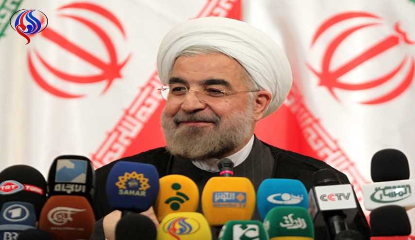 الرئيس روحاني يعقد مؤتمرا صحفيا بحضور مراسلين محليين واجانب