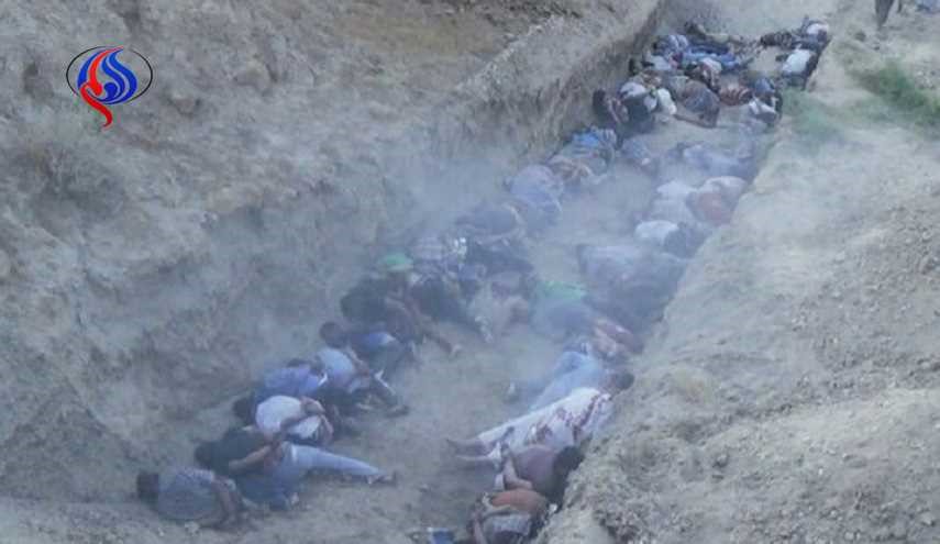 اعدام و آویختن از تیرهای چراغ برق ... مجازات داعش برای  140 موصلی