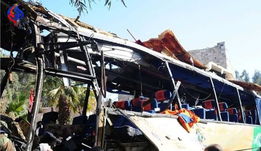 استشهاد امرأة واصابة 25 عاملاً بانفجار داخل حافلة بريف حمص