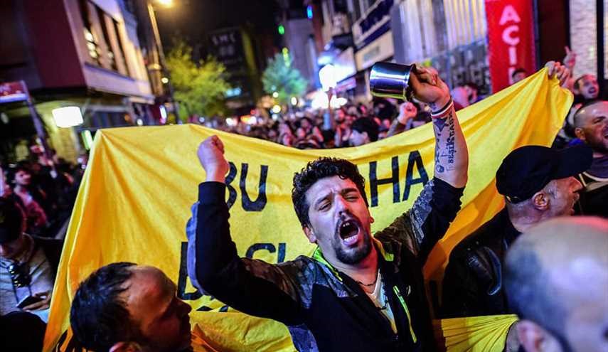 تظاهرات علیه نتیجه رفراندوم ترکیه | تصاویر