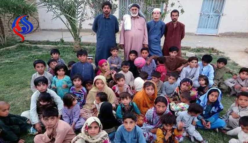 مُسنّ باكستاني أنجب 54 طفلاً من 6 زوجات