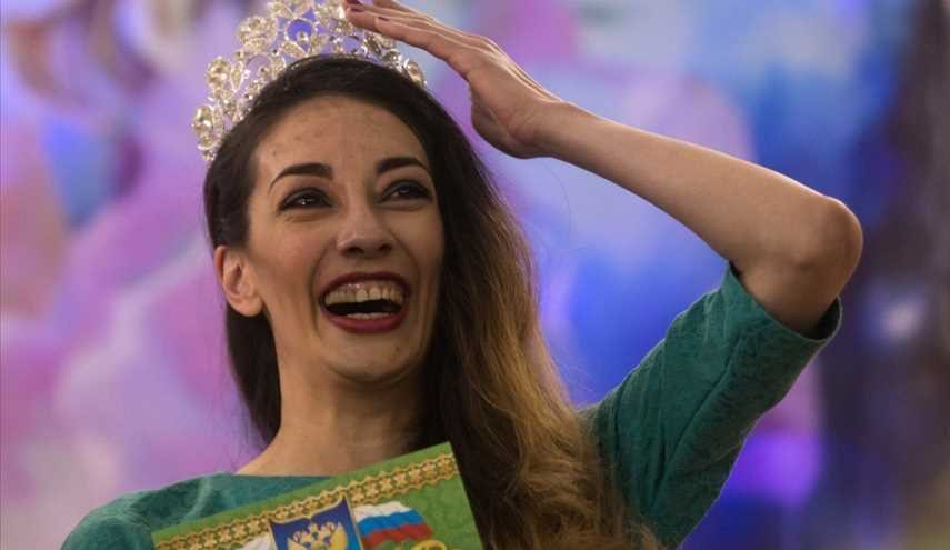 زن قاچاقچی مواد مخدر ملکه زیبایی زندان شد!