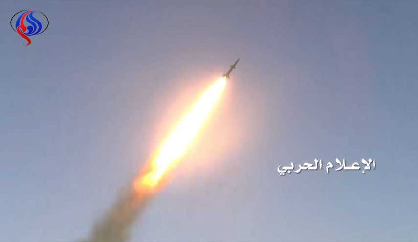 محرقة صاروخية لتجمعات الجيش السعودي ومرتزقته في منفذ الخضراء بنجران