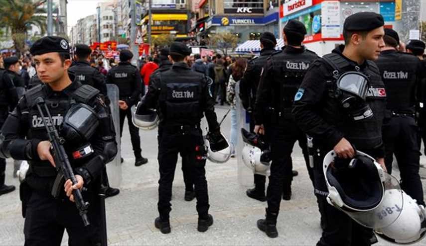 Turks protest against referendum result in Istanbul