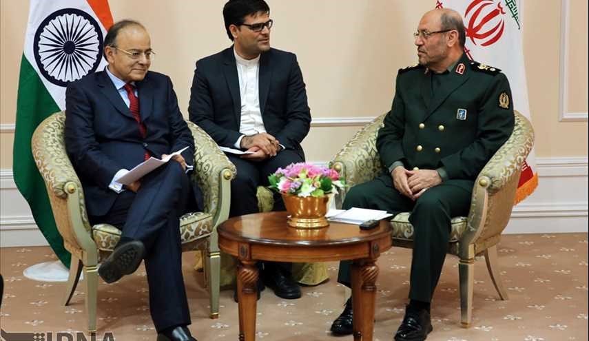 التقى وزير الدفاع الايراني مع وزراء دفاع صربيا والهند / صور