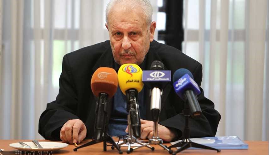 السفير الفلسطيني في مؤتمر صحفي في طهران / صور