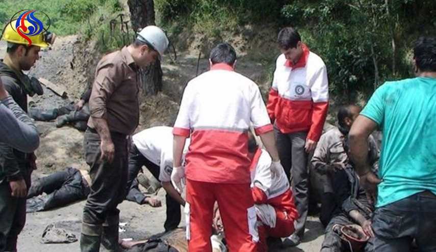 انتشال جثتي عاملين من تحت انقاض منجم الفحم الحجري في ايران