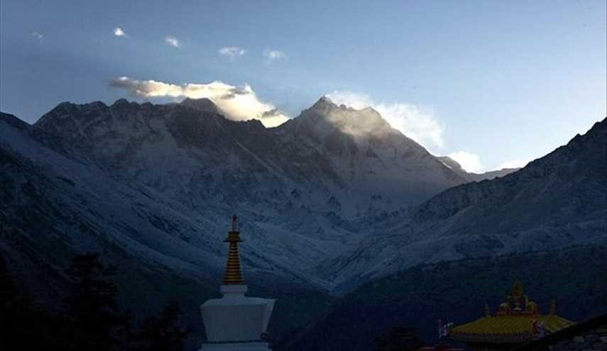 Nepal Fines Solo Everest Climber Without Permit $22,000