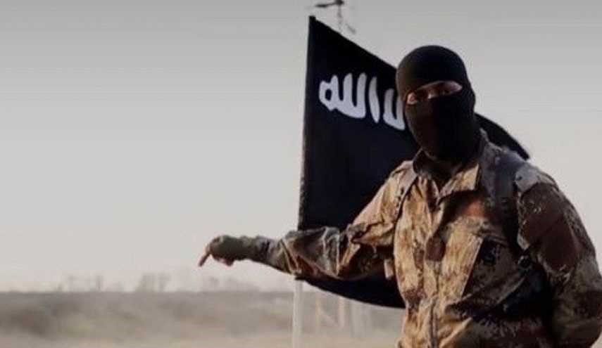 داعش يعدم 5 من مسلّحيه في ديرالزور بتهمة..