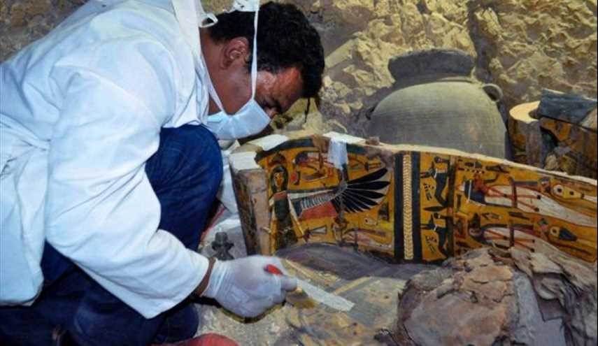 اكتشاف 17 مومياء في سراديب في وسط مصر