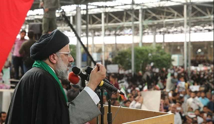 آقای روحانی اجتماعات عظیم سراسر کشور را ندیده می گیرید