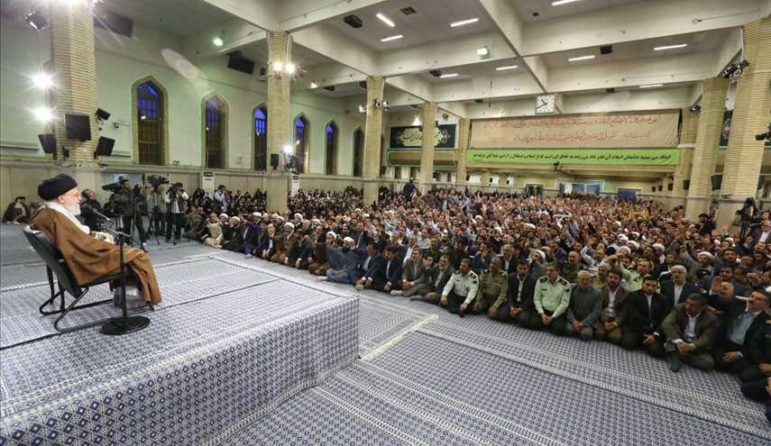 قائد الثورة: الفائز الحقيقي في الانتخابات هو الشعب الايراني والنظام الاسلامي