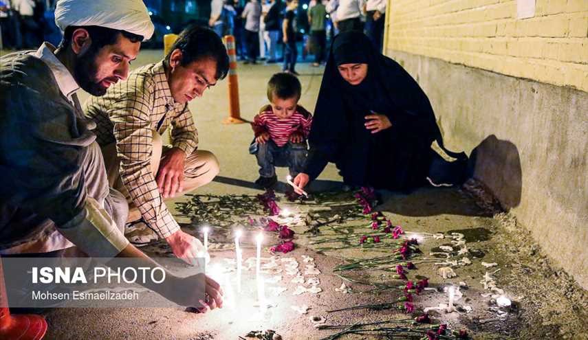 مراسم تابينية في مدينة مشهد على روح ضحايا التفجير الارهابي بكابول