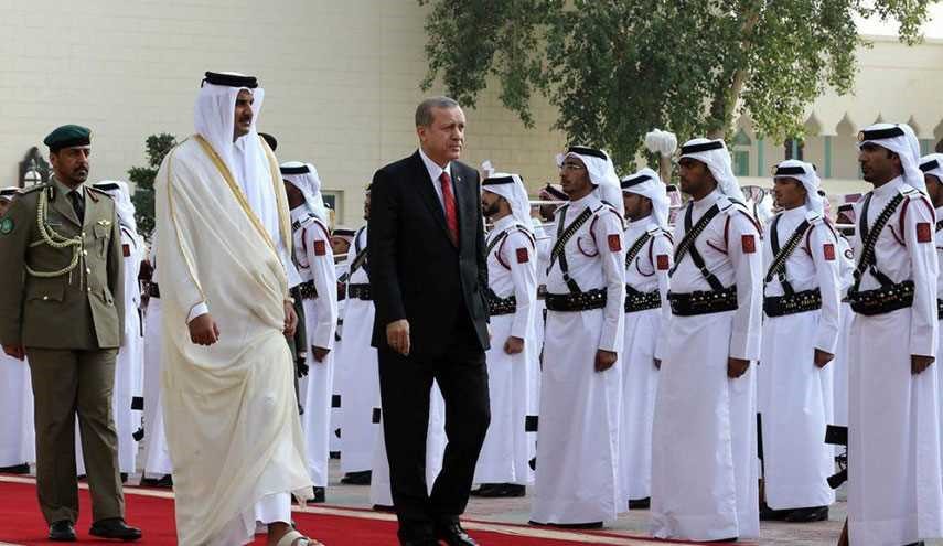 موقع مخابراتي إماراتي “يعاير” قطر بدورها في إفشال اغتيال “أردوغان”