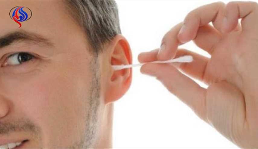 5 أخطاء شائعة عند تنظيف الأذن.. إحذرها!