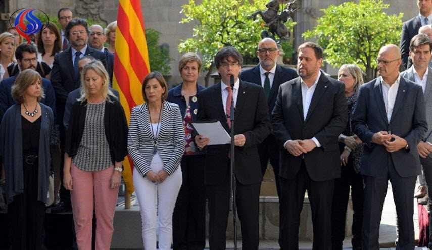 إقليم كتالونيا يجري استفتاء حول الاستقلال عن إسبانيا في 1 أكتوبر