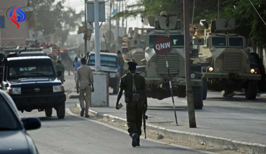 انتحاري يفجر سيارة مفخخة في مطعم في مقديشو