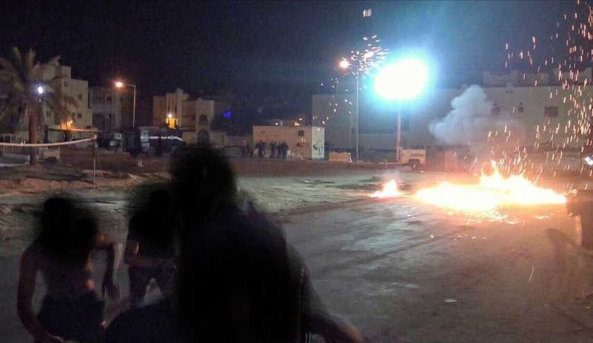 بالصور.. مصادمات بين متظاهرين وقوات النظام البحريني في الدراز