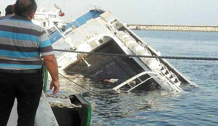 کشتی مسافربری در جزیره کیش غرق شد