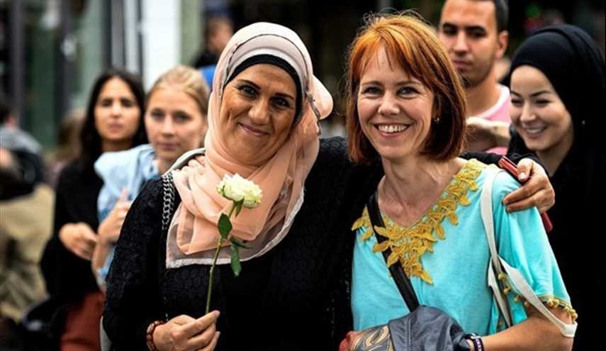المسلمون في مظاهرة مكافحة الإرهاب في كولونيا