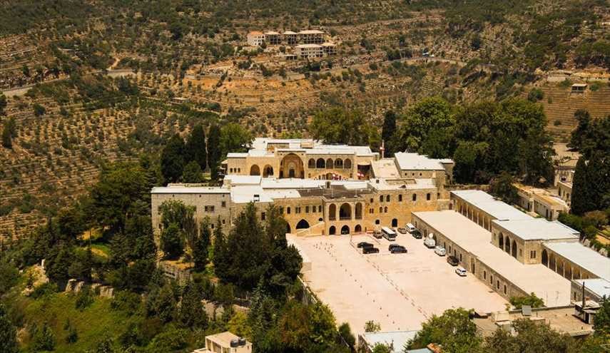 بلدة بيت الدين في جبل لبنان