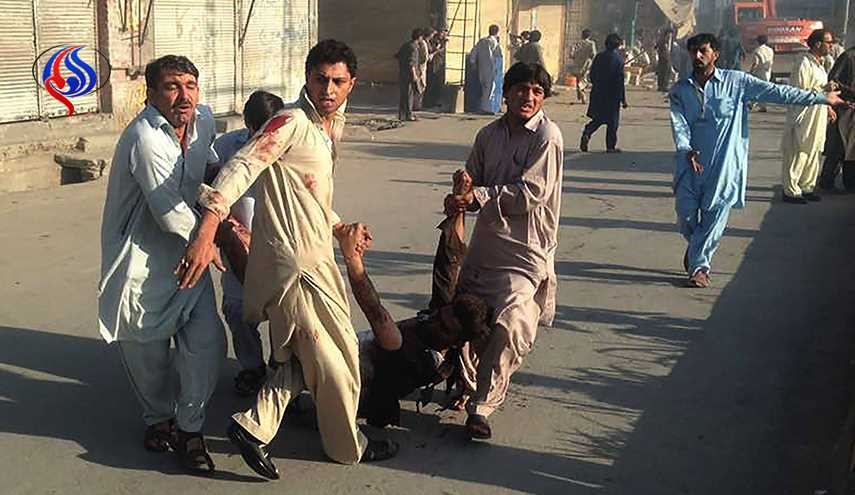 بالصور.. ارتفاع حصيلة ضحايا هجمات باكستان الى 50 شخصا
