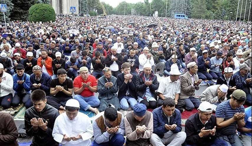 World Muslims Celebrate Eid al-Fitr