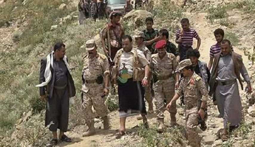 بالصور: رئيس المجلس السياسي اليمني يزور القوات اليمنية في جبهات الحدود