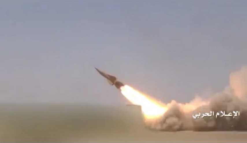 اليمنيون يعلنون اطلاق صاروخ على معسكر بجيزان بالسعودية