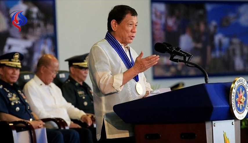 رئیس جمهور فیلیپین: جگر عناصر مسلح را می‌خورم!