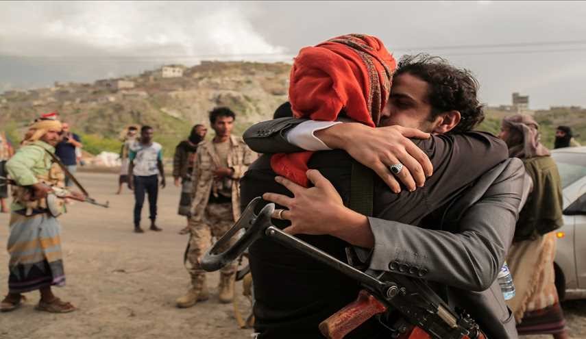 الإفراج عن 10 أسرى من الجيش واللجان الشعبية في اليمن